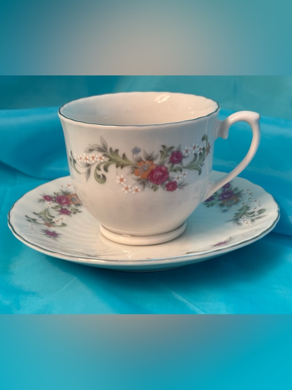 Vintage Chinese Teacup & Saucer – Floral Pattern – Bilingual Mark